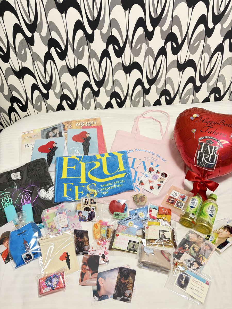 misamix45's tweet photo. ホテルでまったりー♡
朝からずーっとだから体力もたない。
今日、お会いしてくれた方、ありがとうございます。
会えなかった方、また会って下さい😭
会いたい方めちゃくちゃいたのに。。
動画は下手すぎて、編集必要なので、おいおいあげます。
健さん、ありがとうございました♡ https://t.co/Zrl7EYwIqv