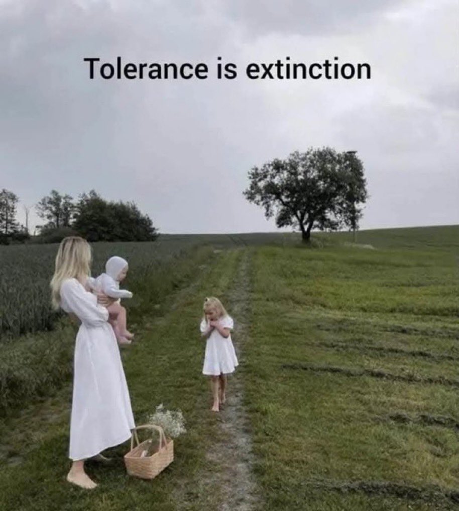 April ☀️ tweet media