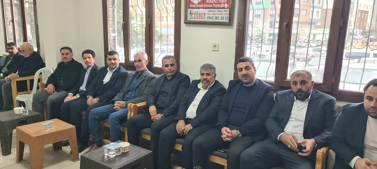 HalilPolatBsk's tweet photo. Badıllı derneğimizin düzenlemiş olduğu Bayramlaşma programına katılım sağladık.

Kıymetli başkanımız sn @IbrahimBdl beyefendiye, yönetimi kurulu arkadaşlarıma ve tüm akrabalarıma nazik ev sahiplikleri için teşekkür ederim.🇹🇷🇹🇷🇹🇷

Biz bu şehri seviyoruz…
Biz bu esnafı seviyoruz..

@RTErdogan @mustafaciftcitr @murat_kurum @bybekirbozdag @NureddinNebati @abuyukgumus @mustafademir @hasansildak @Atilla__Aksoy @MetinBaydilli @avorhancelik @Badillider