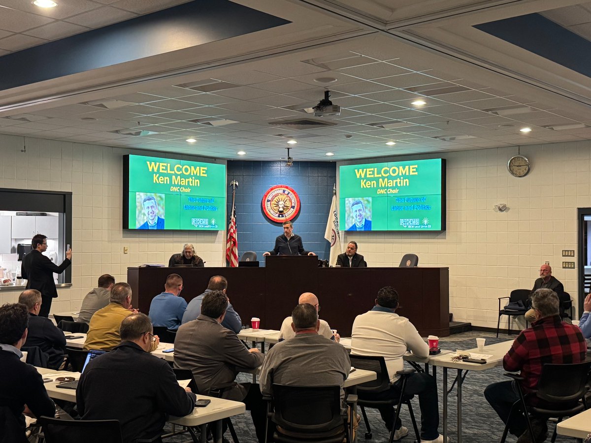 Build RI tweet media