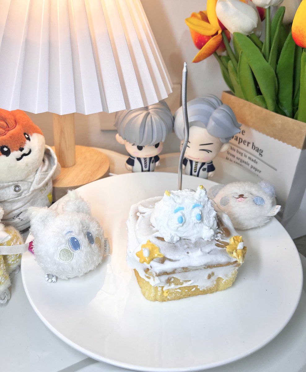 *.:｡🦋ﾟตอกอคนสวย 𐙚RJN ྀི tweet media