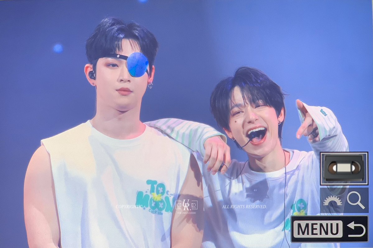 𝑼𝑹. tweet media