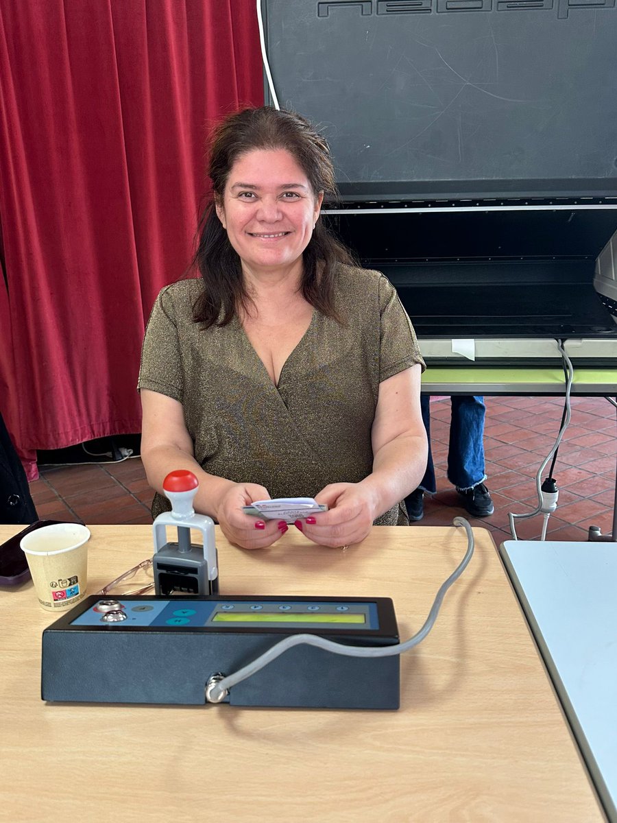 Raquel Garrido tweet media