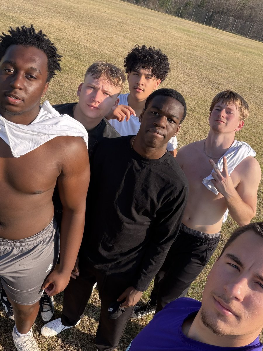 8am workouts. No crowd. No hype. Just the ones who are serious. The gap between us and the ones who aren’t working has already started, it’s been going on for quite some time - quiet, early, no excuses. <a href="/TerrenceIsaac1/">Coach Isaac SR.</a> <a href="/CoachJohnsonOL/">𝘽𝙤𝙗𝙗𝙮 𝙅𝙤𝙝𝙣𝙨𝙤𝙣 𝙄𝙄𝙄</a> <a href="/GC_CoachDavis/">Coach Brad Davis</a> <a href="/coxmillftbl/">CMHS Football</a> <a href="/coachclark30/">Curtis Clark 🇧🇸🇺🇸</a>