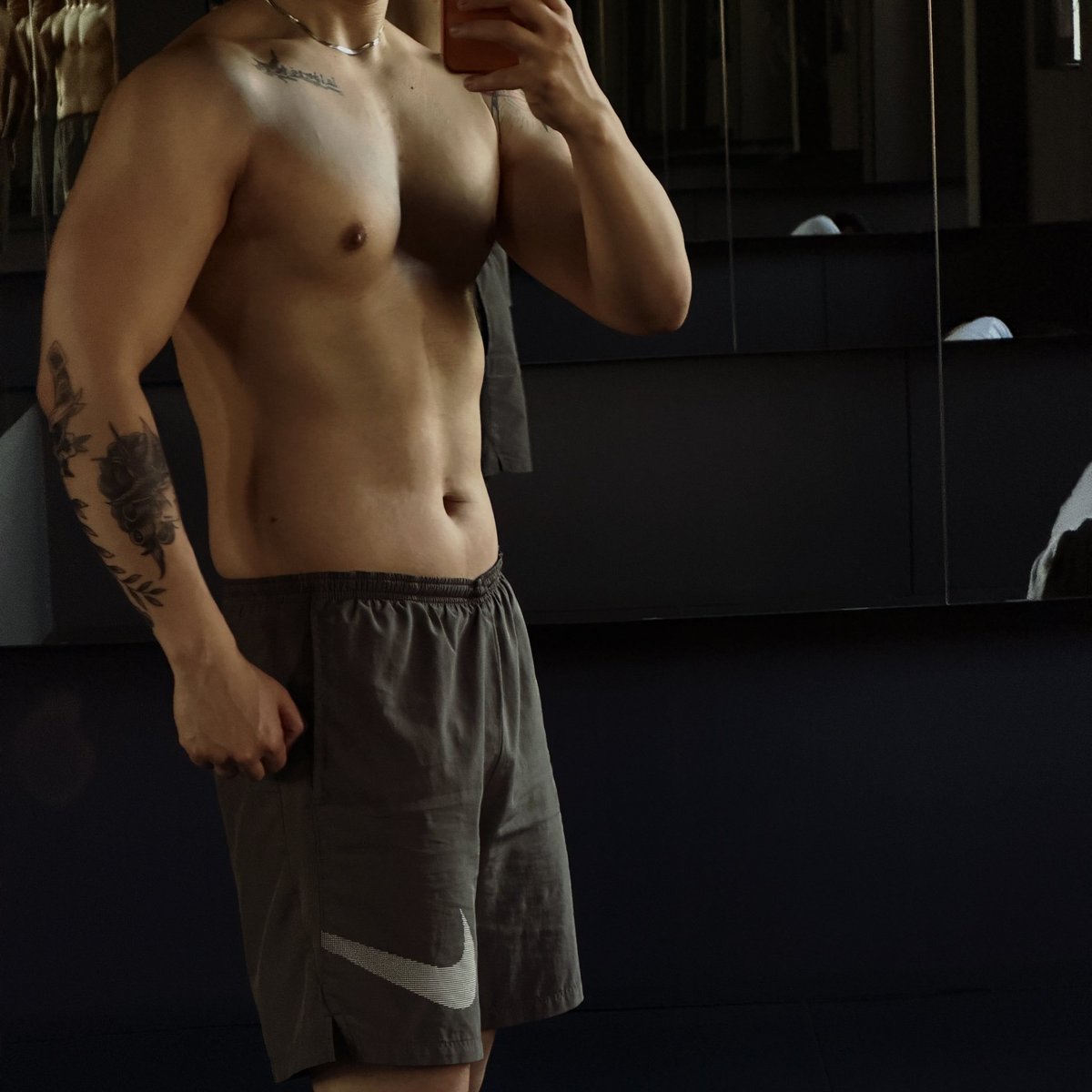 碳水先生（增肌版） tweet media