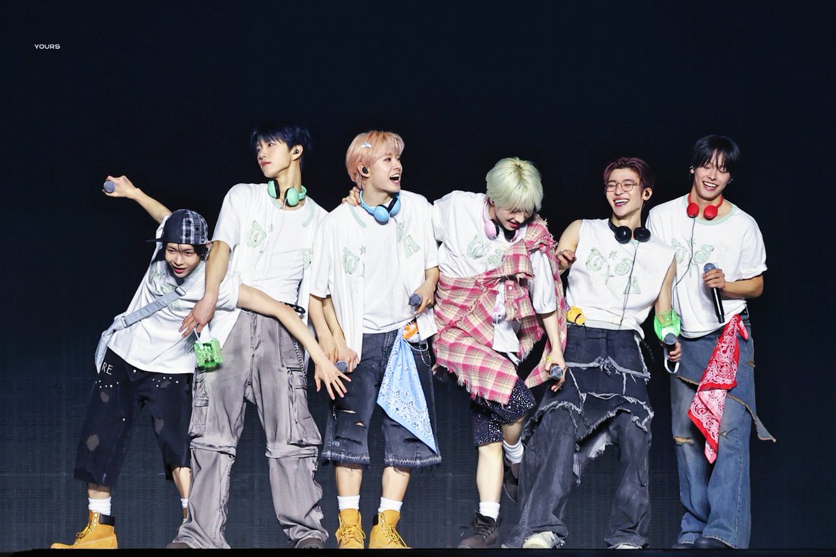 𝒀𝑶𝑼𝑹𝑺 tweet media