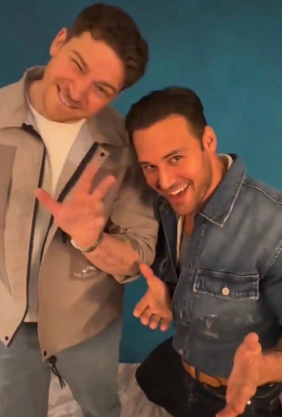 nari🦋 tweet media