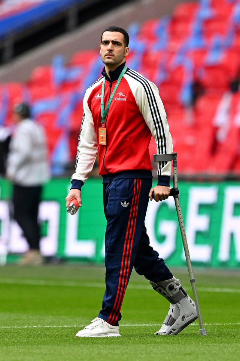 عزيز tweet media