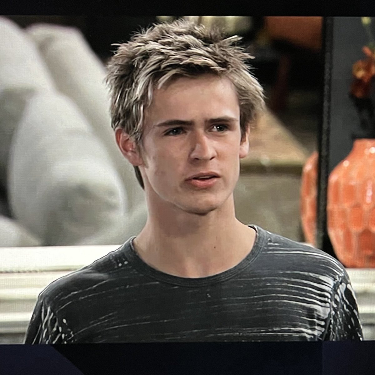 Julie Bahr tweet media