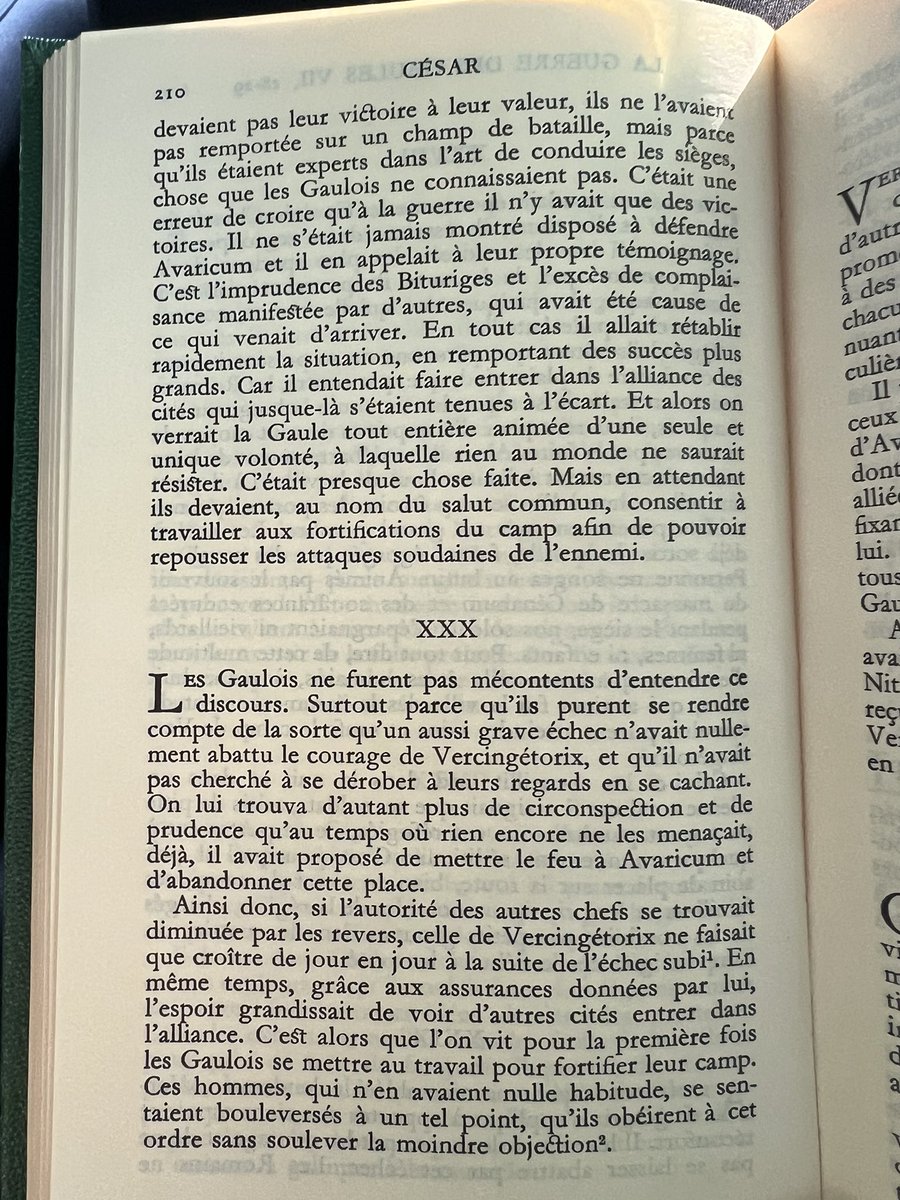 Darius Rochebin tweet media