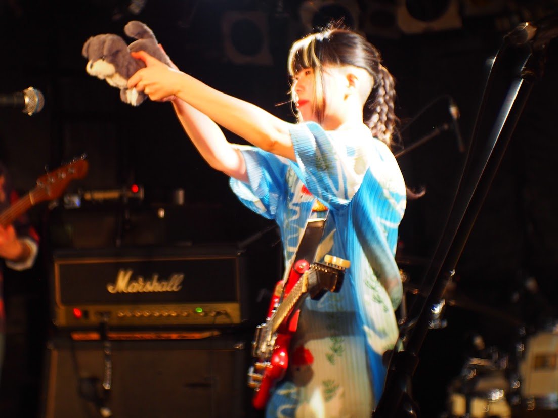 20260322” #これが俺の正解だ。vol.3”
トリはモテギスミスバンド
一曲目からアンコールの”帰宅”まで、問答無用のカッコよさに蕩けた🤤
掲げられた代表の姿もどことなく凛々しく感じる。
今日の新宿Marble、間違いなく”正解”だった。
至福の時間をご馳走様でした🙏