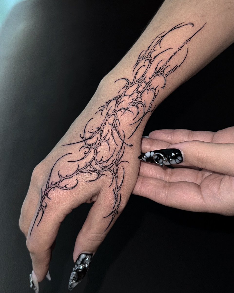 sunny🇵🇸 tweet media