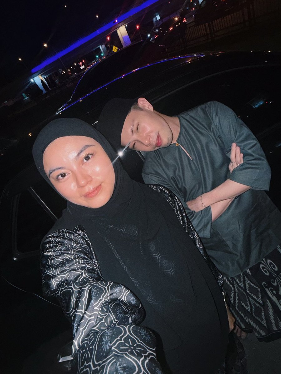 Heeshlee's tweet photo. Dik gedik gedik gedik raya gedik gedik gedik rayaa ✨ https://t.co/z9nKpp2GyK