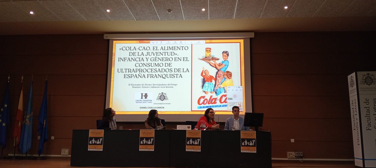 DanielCoalla's tweet photo. Un placer haber participado el pasado 18 de marzo en el II Encuentro de Jóvenes Investigadoras del Grupo Deméter.

En pantalla, algunas reminiscencias de la ponencia sobre infancia, consumo y Cola-Cao celebrada en la Facultad de Filosofía y Letras de la Universidad de Oviedo. https://t.co/S7d2izdV87