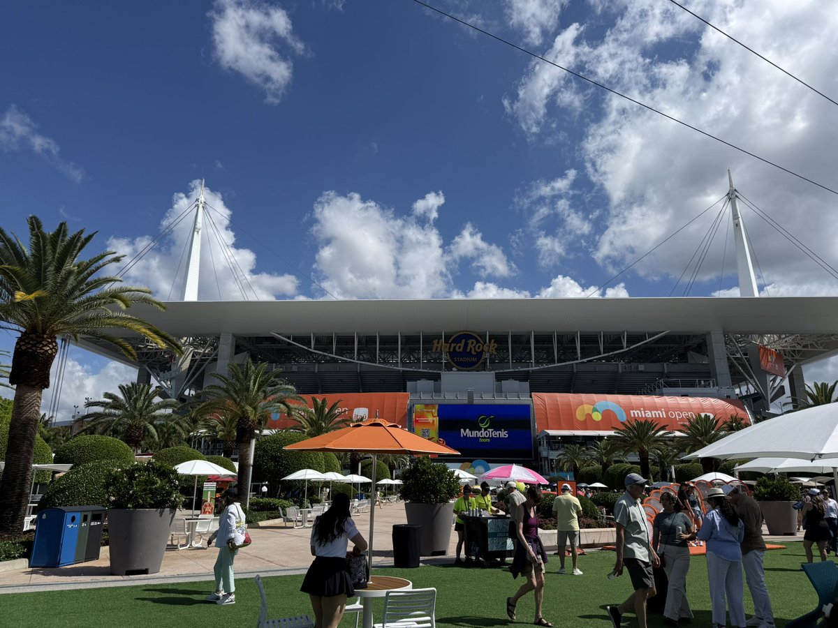 jfd722's tweet photo. #MiamiOpen https://t.co/RvhypXPCP8