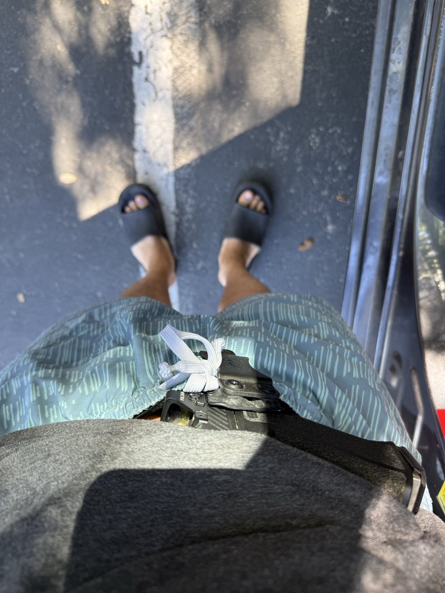 BurrishAsian tweet media