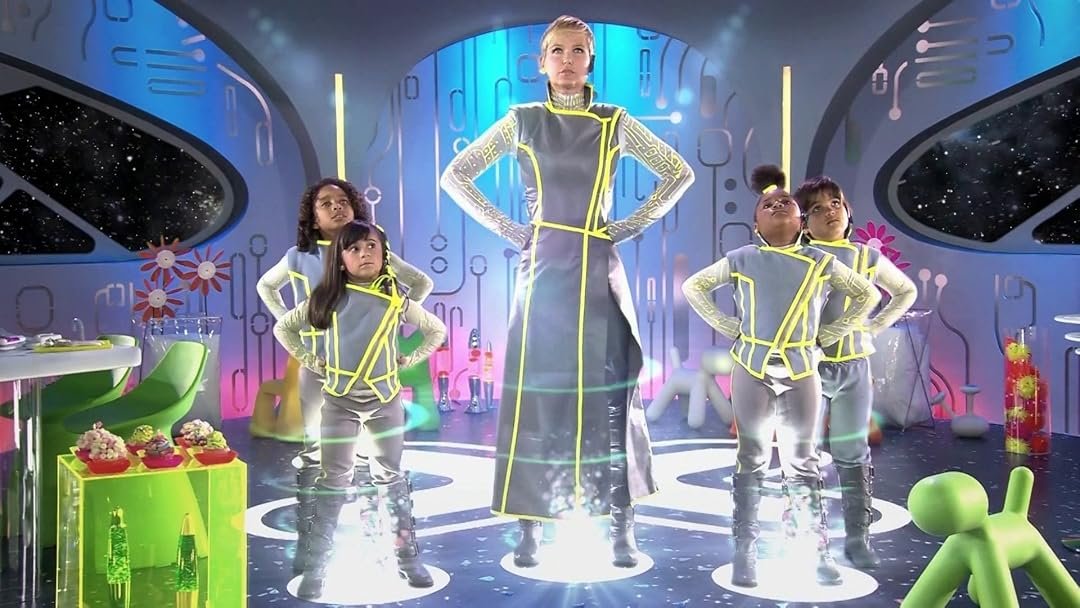 O 'XSPB 6' teria como tema o espaço e se passaria dentro de uma nave espacial! 

A ideia de regravar grandes hits estava guardada para o 'XSPB 10', mas Jorge Fernando (diretor do 'TV Xuxa'), convenceu Xuxa a adiantar a ideia para celebrar os 20 anos de Globo.