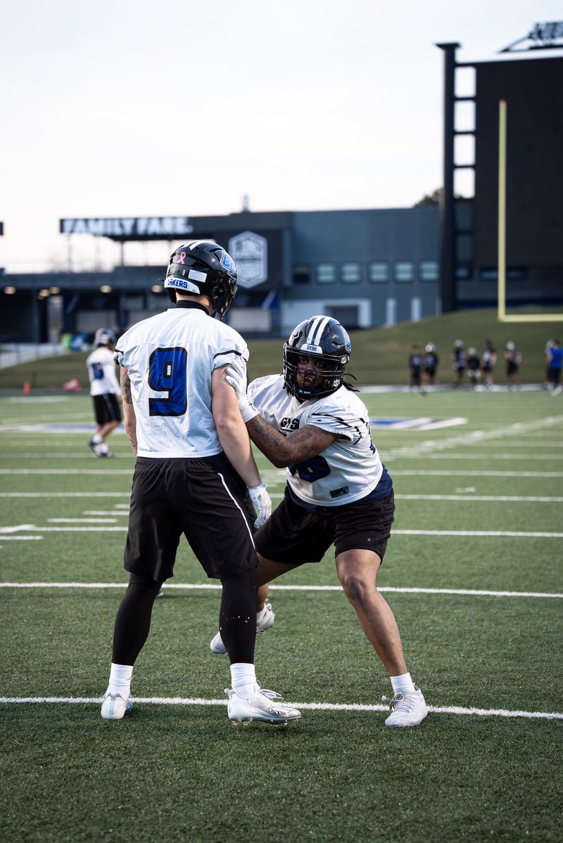 GVSU Football tweet media