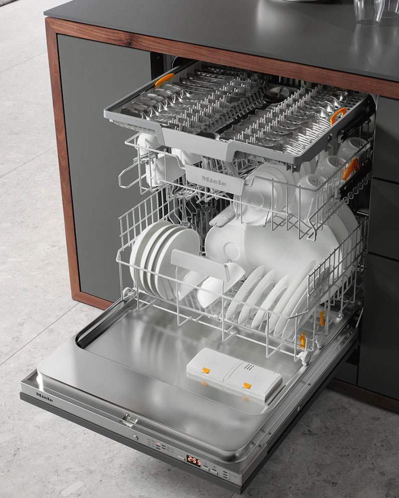 GilesElectrical's tweet image. A love that lasts a lifetime - Once a Miele, Always a Miele.

Crafted for longevity, effortlessly blending both form and function. Designed so that you fall in love with them, time and time again.

#mielehome #onceamielealwaysamiele #dishwashers #premiumappliances #familyhome