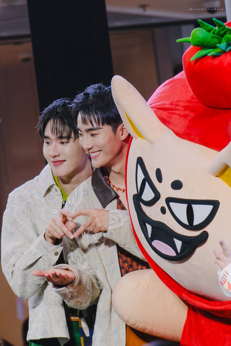 M I R A N 🌻 tweet media