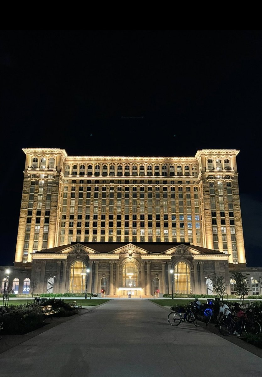 DTW-FLL Aficionado tweet media