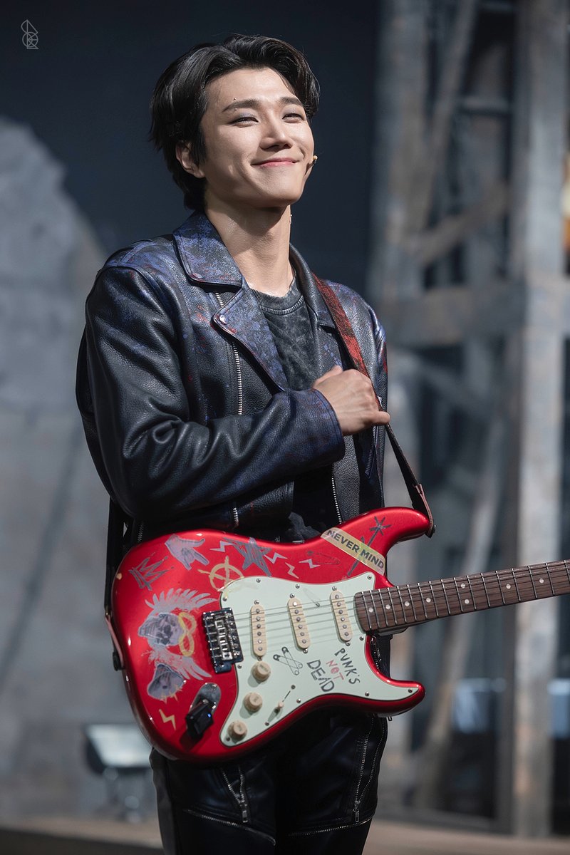 Oвєℓιѕк tweet media