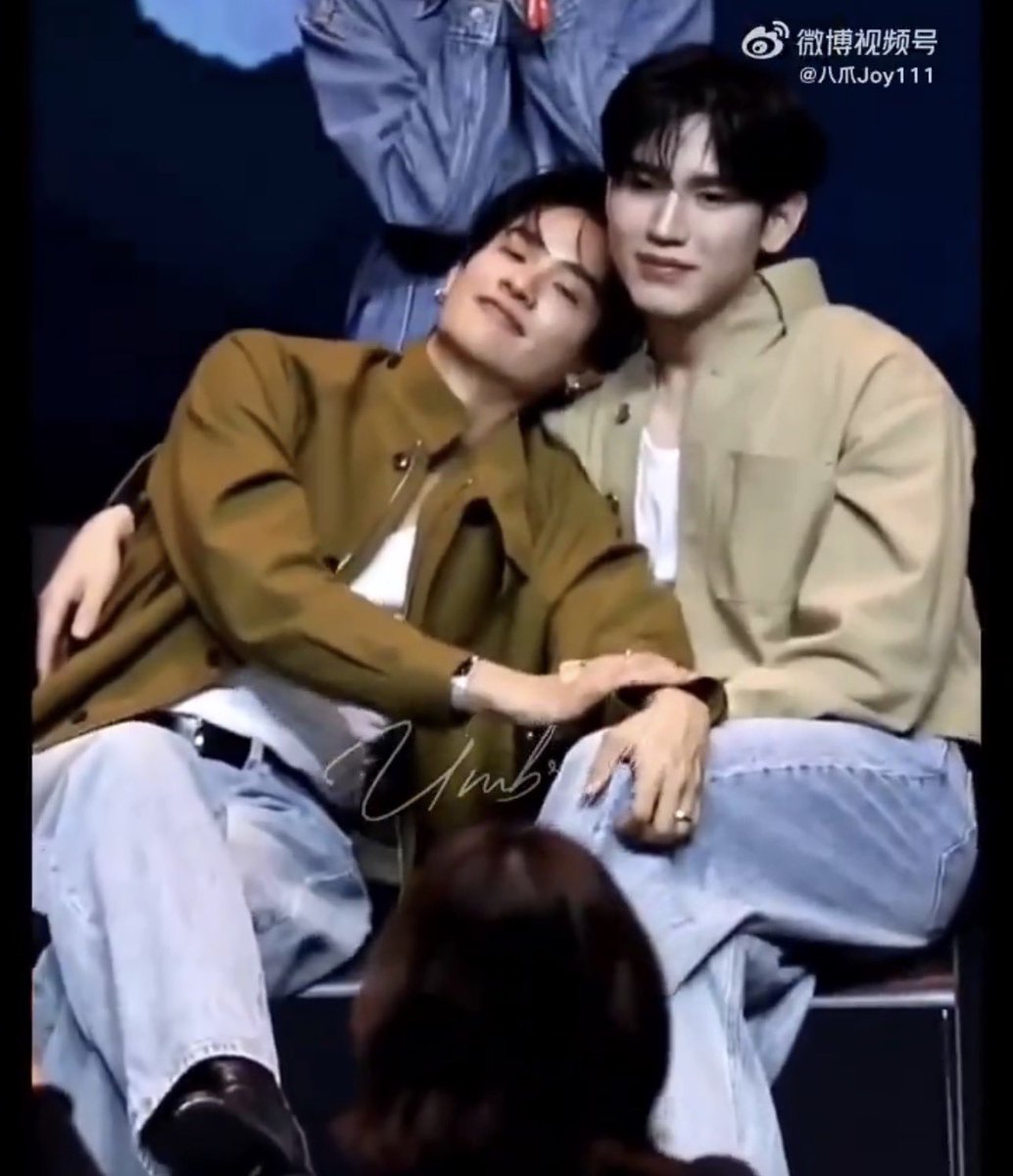 air ⋆˚࿔ tweet media