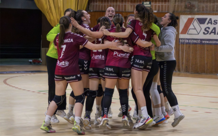 CatHANDBOL tweet media