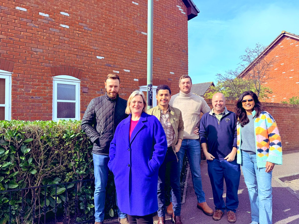 Shazna_Muzammil's tweet image. It’s always great fun to have @John_Belsey -VP National Conservative Convention- join us.. Thank you so much for coming over to Milton Keynes - as always, I am touched and humbled by your support and constant encouragement 💙 
#GoTeamBlue #Conservatives 
#LocalElections2026