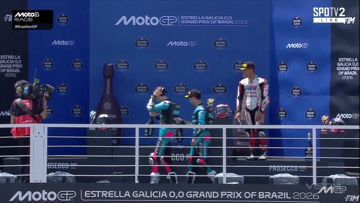 Lambe Resing tweet media