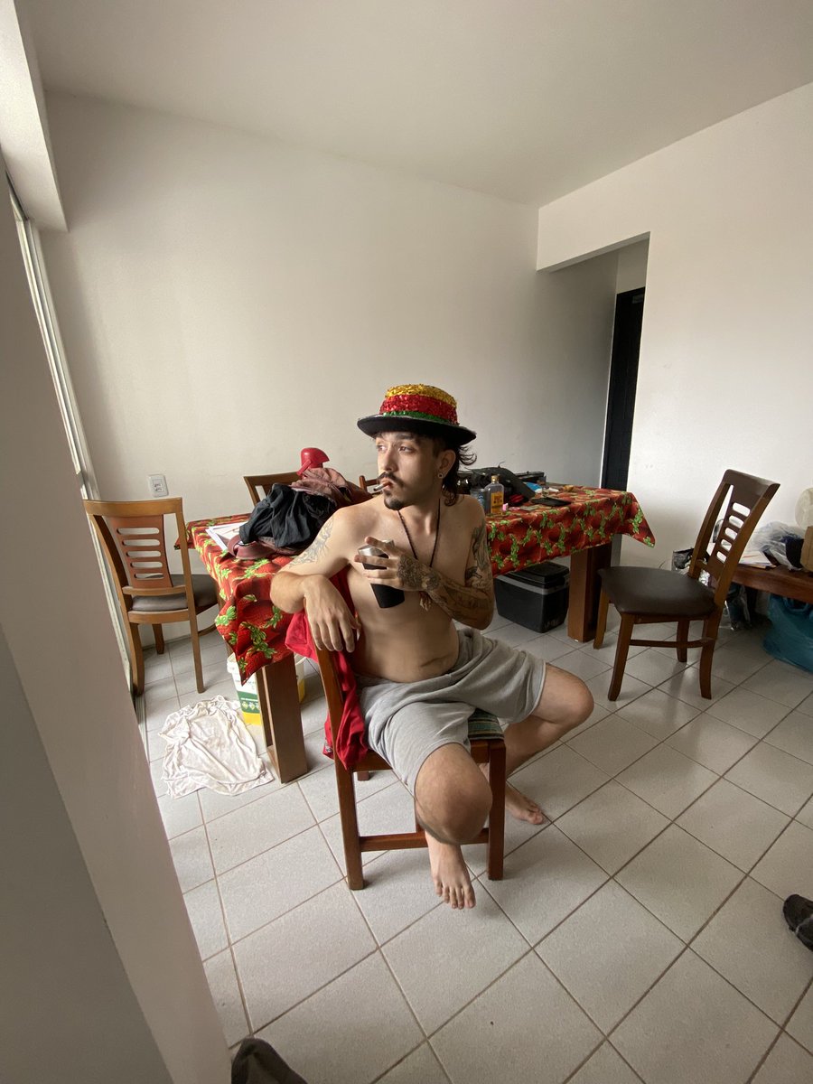 karinalvss's tweet photo. ajudei esse corno a sair do buraco e ainda tenho que escutar um “se eu não lembro, não fiz” KKKKKKKKKKKKKKKKK https://t.co/8AnCZKjUFN