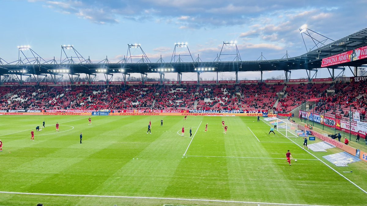 Bardzo pozytywny gość tweet media