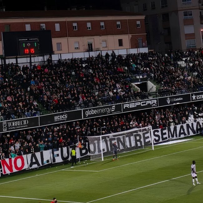 hugo_1922 tweet media