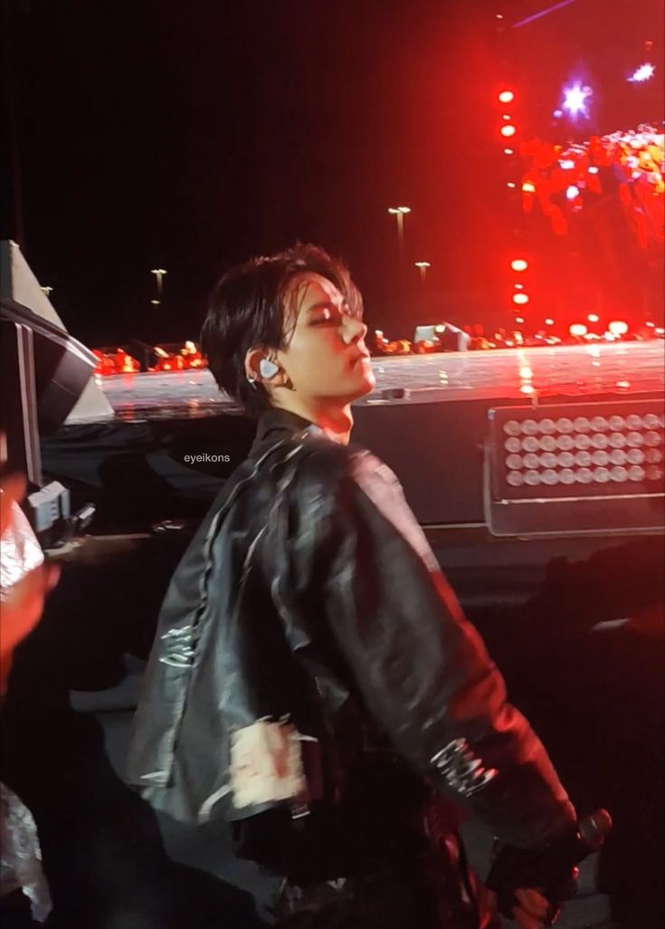mweohee2697's tweet photo. HER ÜÇ TAG HEESEUNG KONSERİDİR GENCLER BAŞLAYIN 😍💥🚨🚨
#HeeseungBelongsInEnhypen #ENHYPEN_İS_7 #COMEBACKHEESUNG #HEESUNGCOMEBACK https://t.co/iNFCCcaSBc