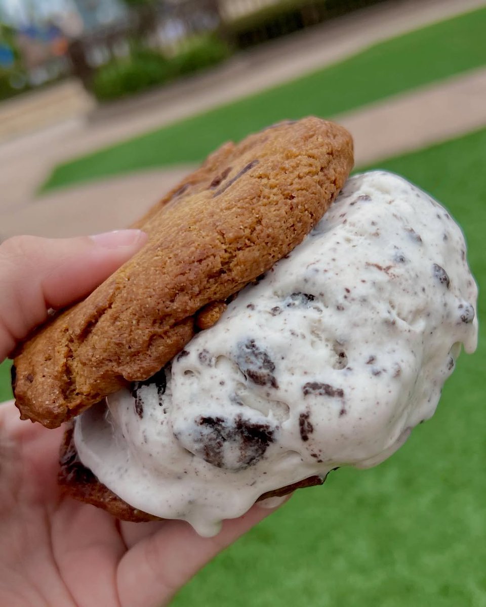 Disney Food Blog tweet media