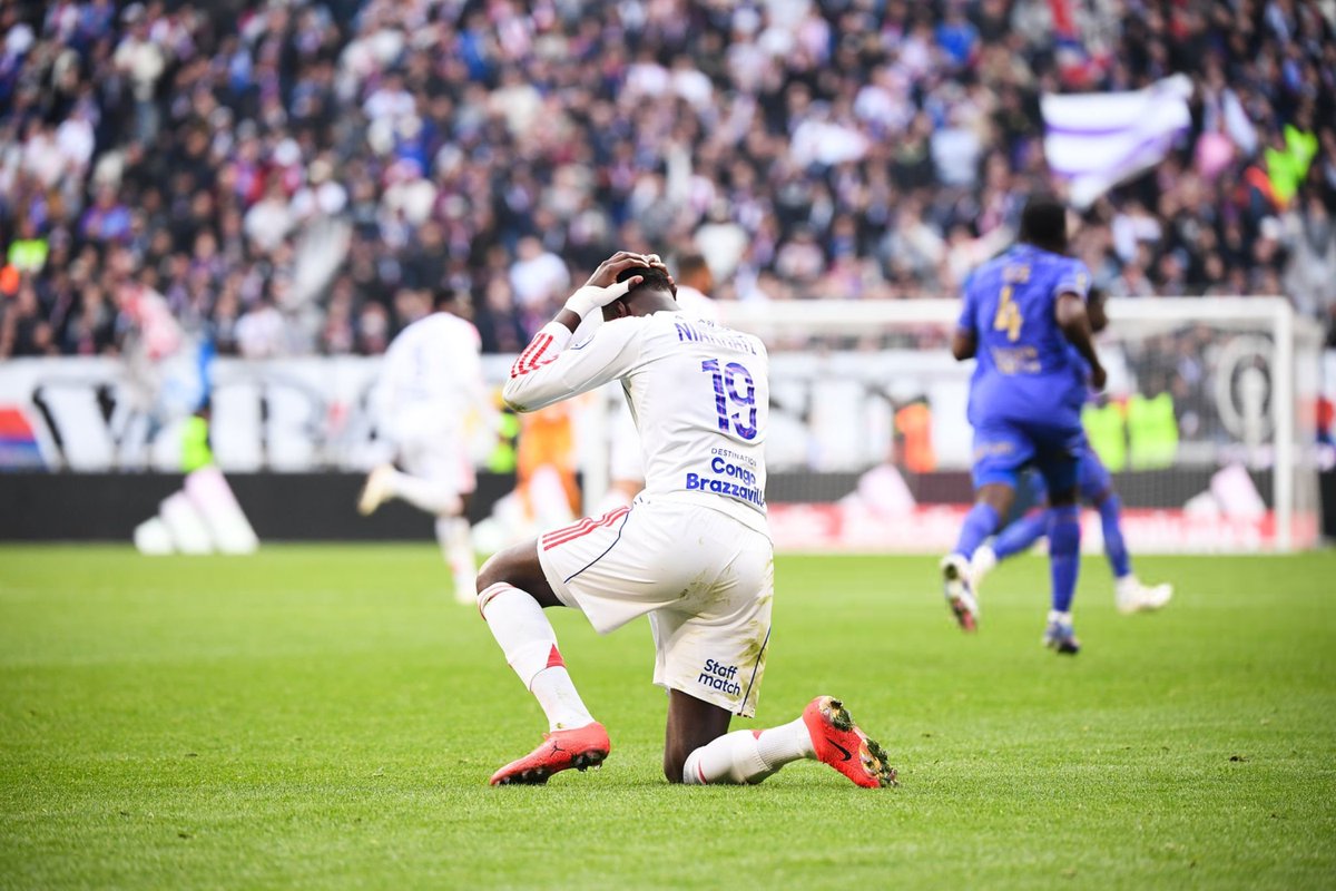 Instant Foot ⚽️ tweet media