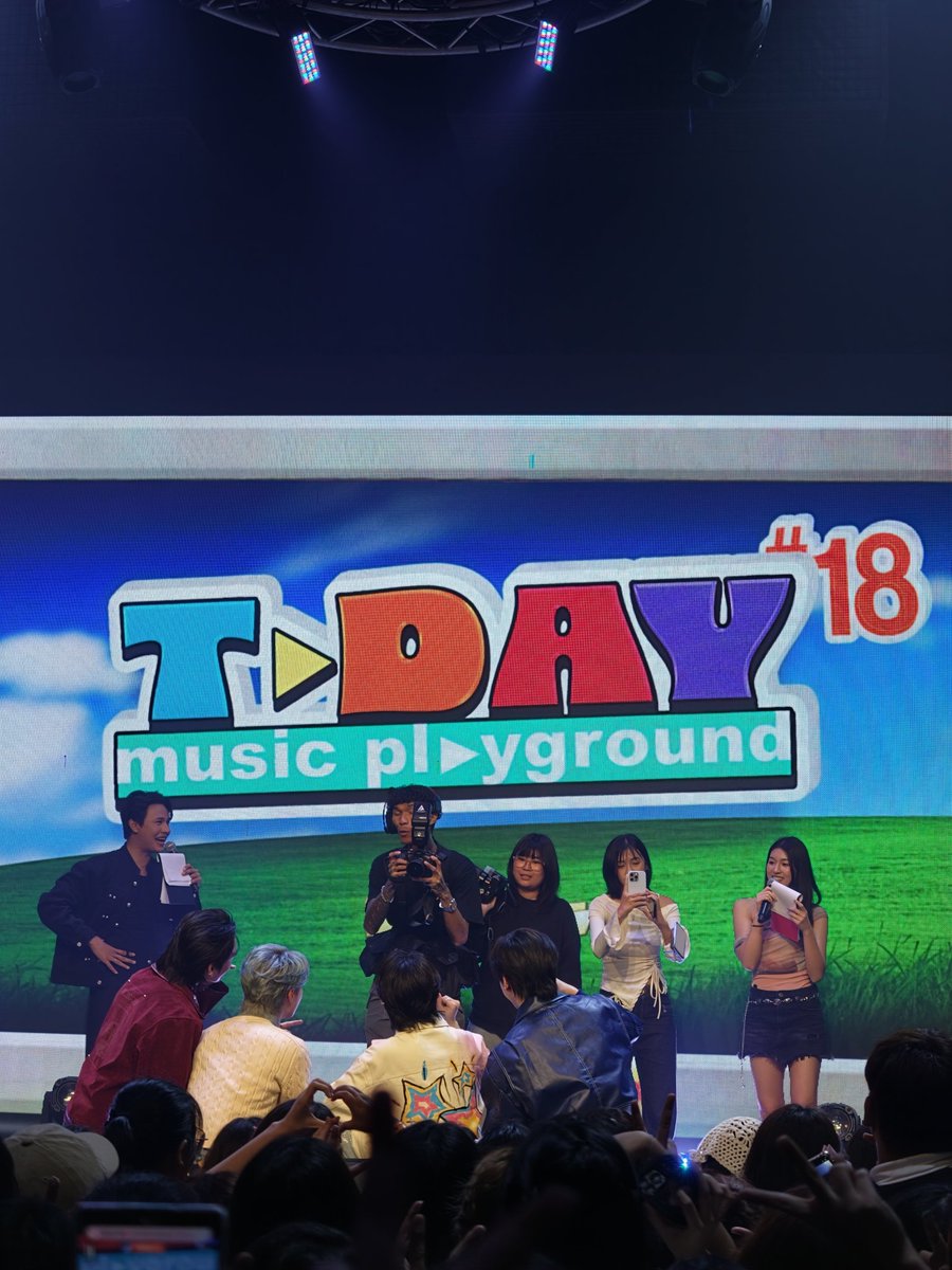 PLOY⇌ ·͜· ♡ tweet media