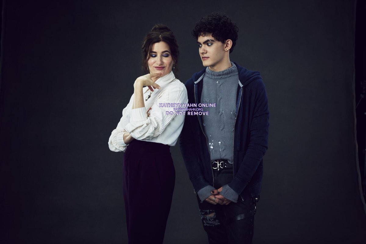 Kathryn Hahn Online | Fansite tweet media