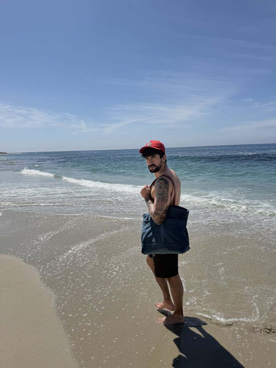 mawrincon's tweet photo. Beach boy 🐠 https://t.co/5HnklUutwA