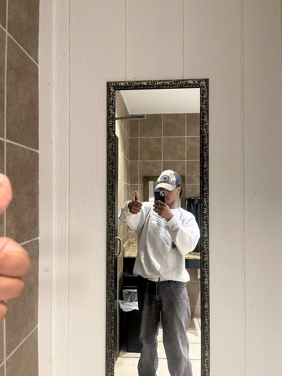 Dimimillz. tweet media