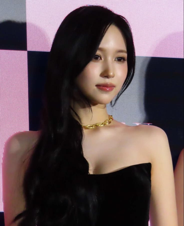 mina lover tweet media