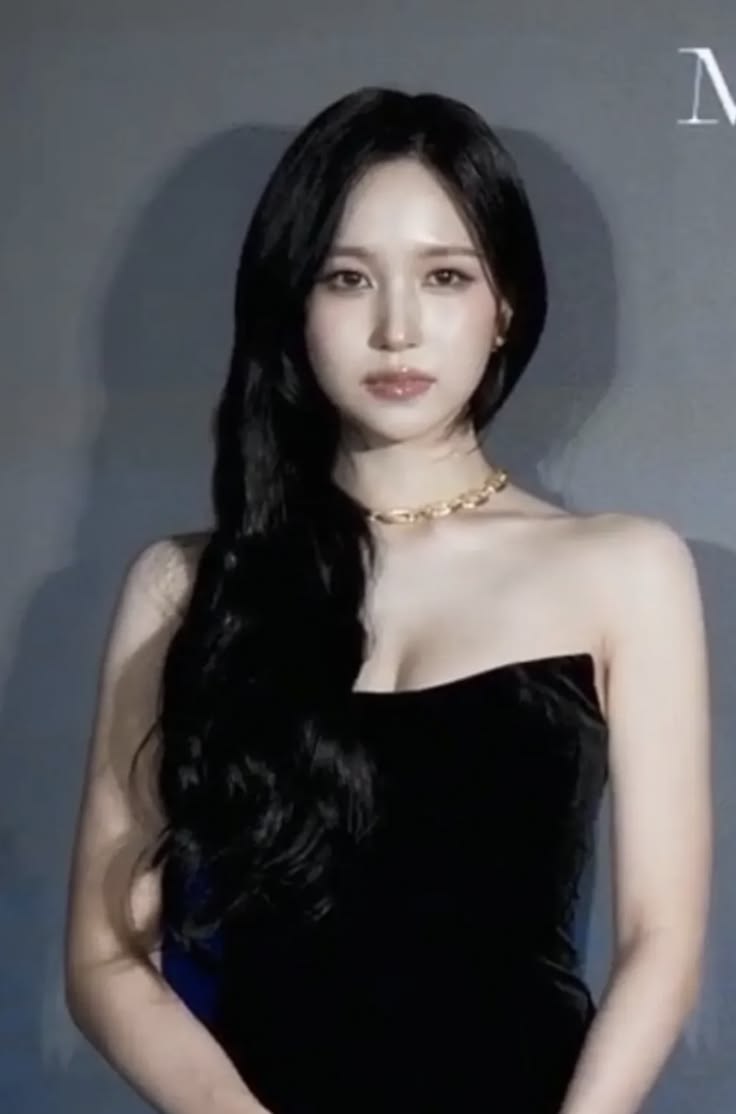 mina lover tweet media