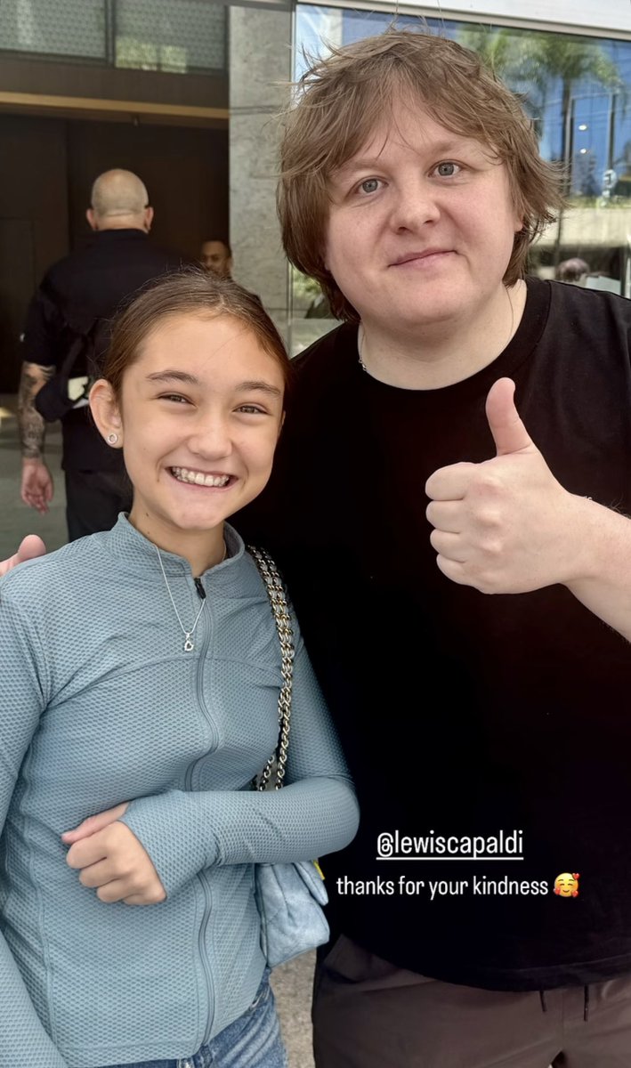 Pop Crave tweet media