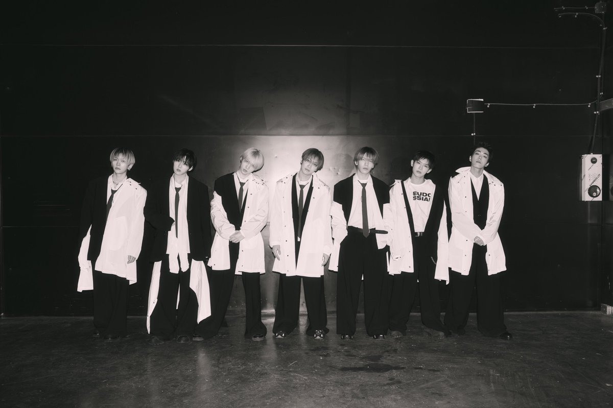 jype_basement's tweet photo. MODYSSEY revealed their first concept photo for their debut single album Got Hooked: An Addictive Symphony, set to release on April 13, 2026. 📸🎶🔥 https://t.co/ok93XfnMSP