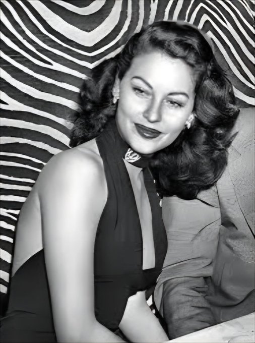 Noirchick In Old Hollywood tweet media