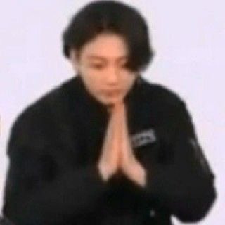 burcu⁷🪭 is seeing bts ⊙⊝⊜ tweet media