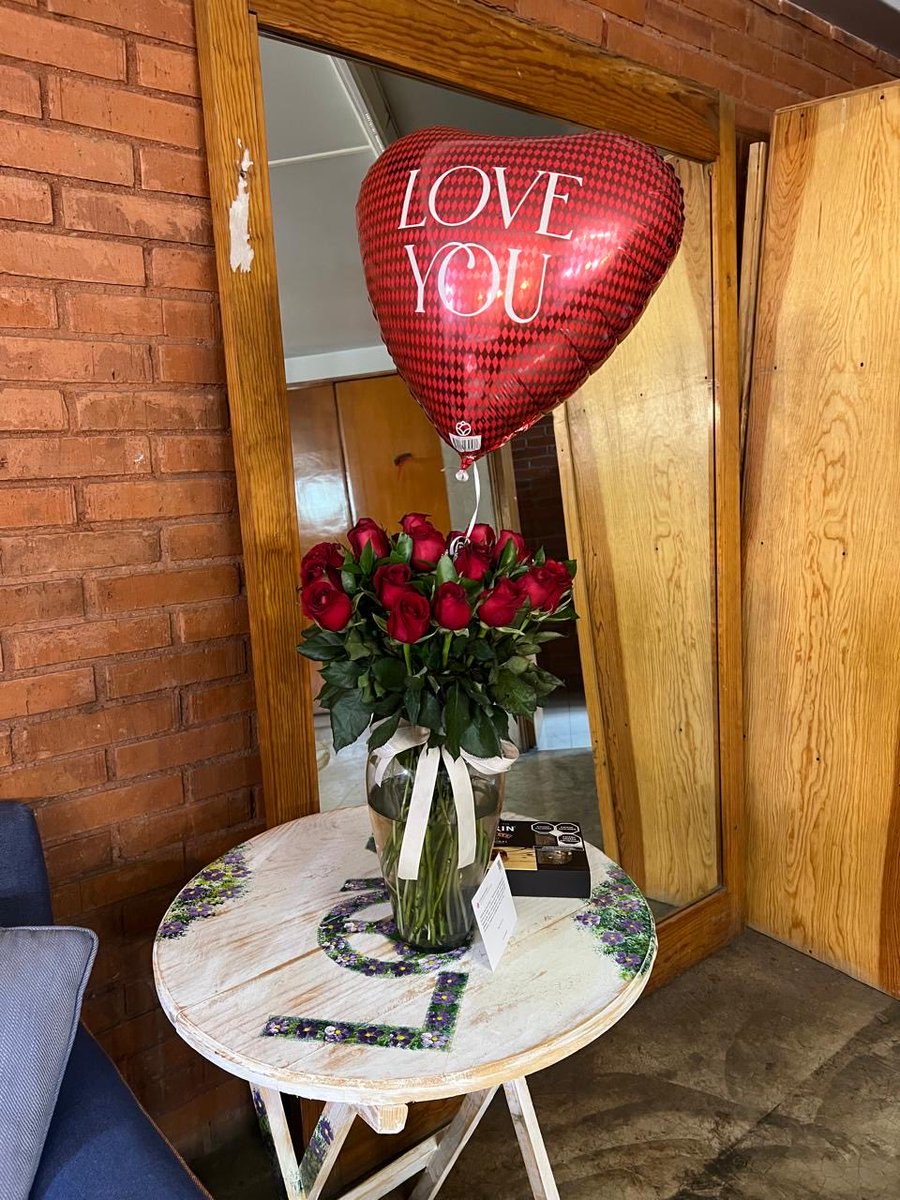 victoria ruffo tweet media