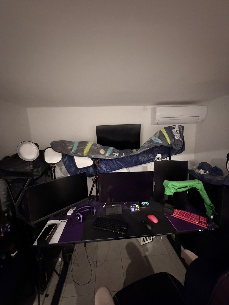 👑 CHOWH1 tweet media