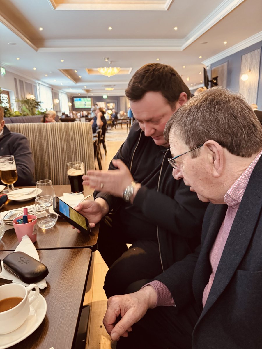 Dan Mellett tweet media