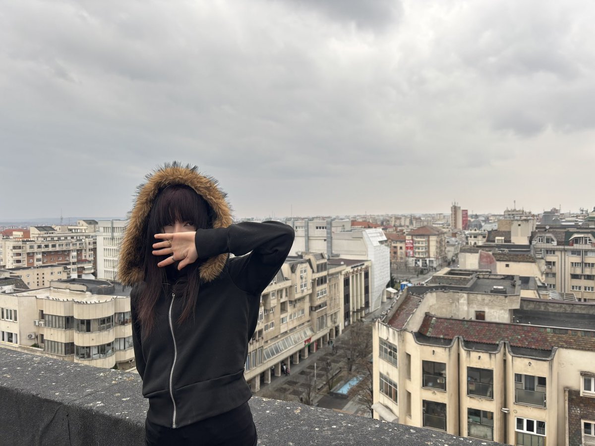 peopleeater🇷🇴 tweet media